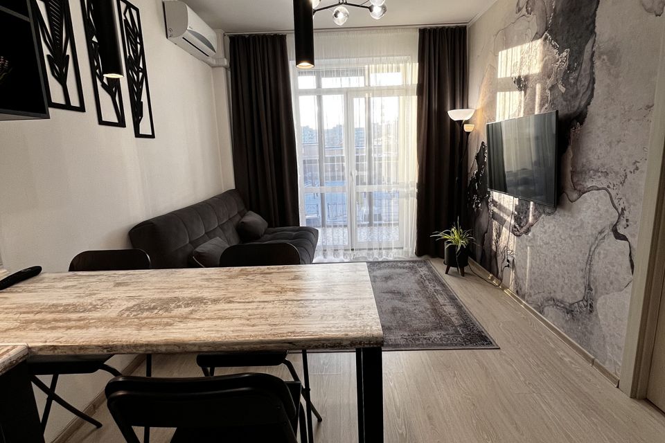 Продаётся 1-комнатная квартира, 43 м²