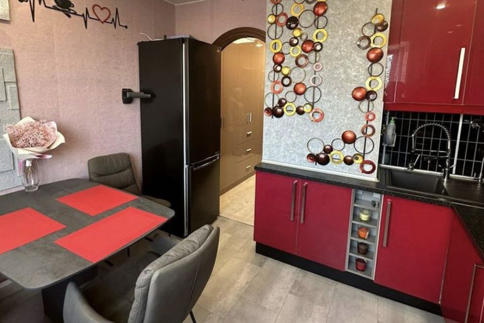 Продаётся 3-комнатная квартира, 78 м²