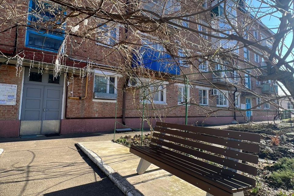 Продаётся 3-комнатная квартира, 53.9 м²