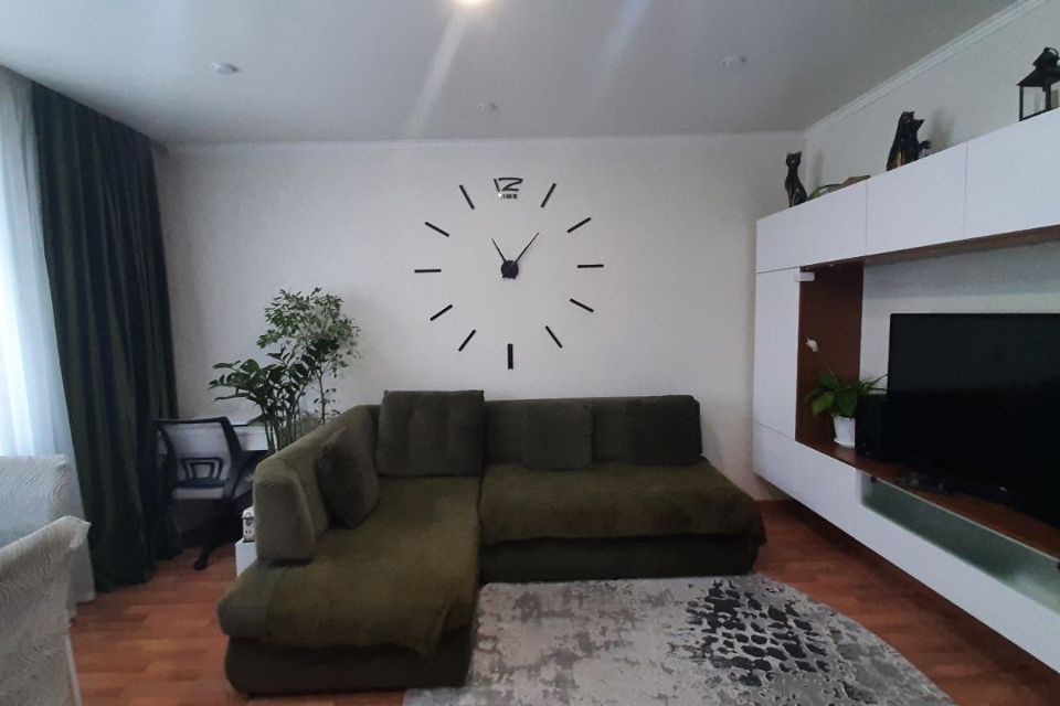 Продаётся 1-комнатная квартира, 42.2 м²