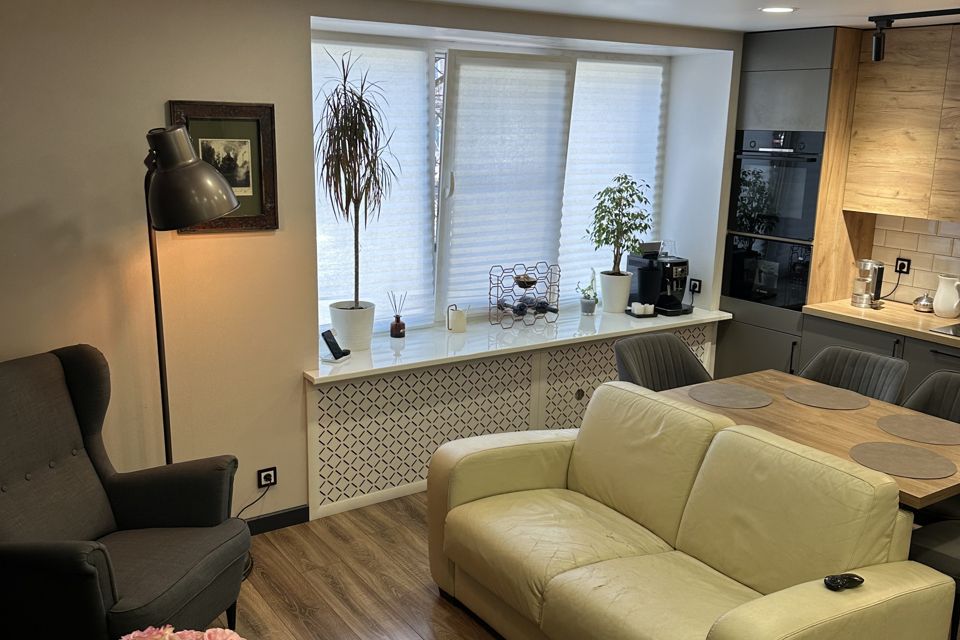 Продаётся 2-комнатная квартира, 49.7 м²