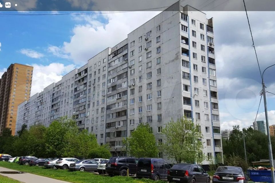 Продаётся комната в 3-комн. квартире, 10.8 м²