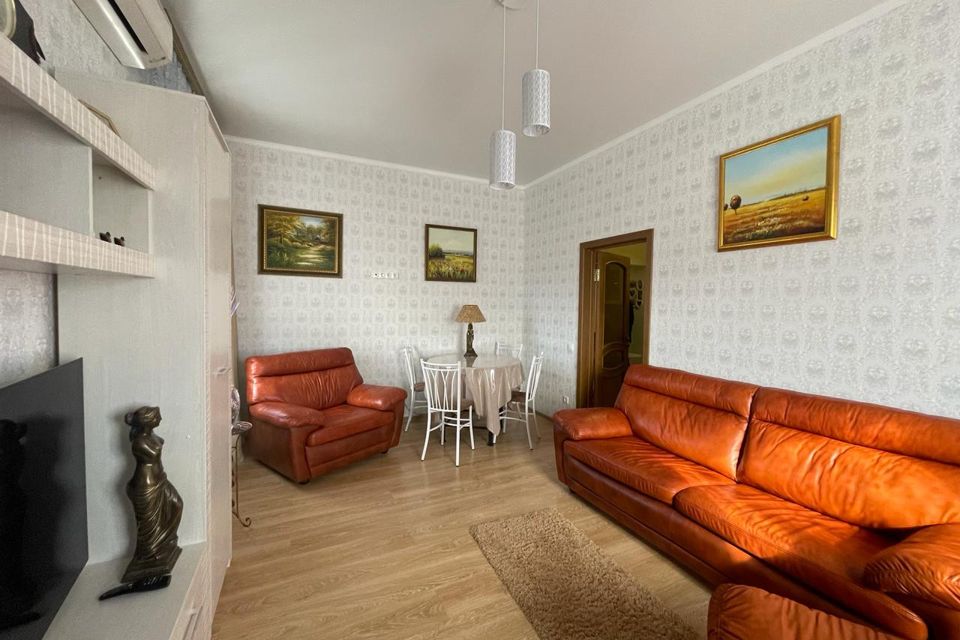 Продаётся 2-комнатная квартира, 74 м²