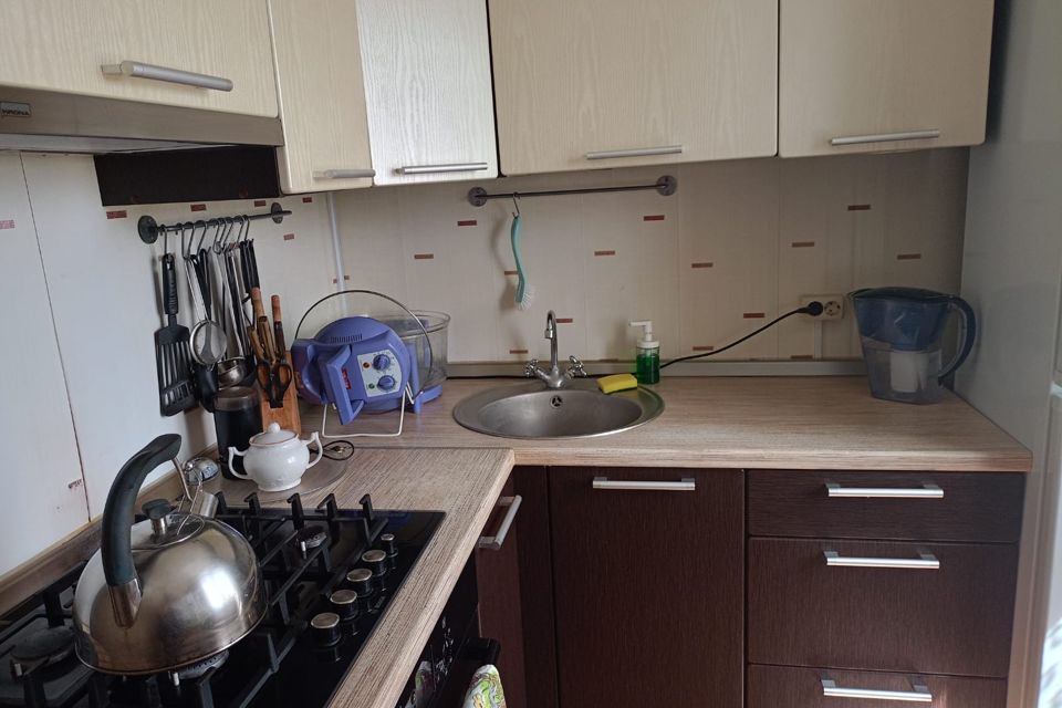 Продаётся 3-комнатная квартира, 56.4 м²