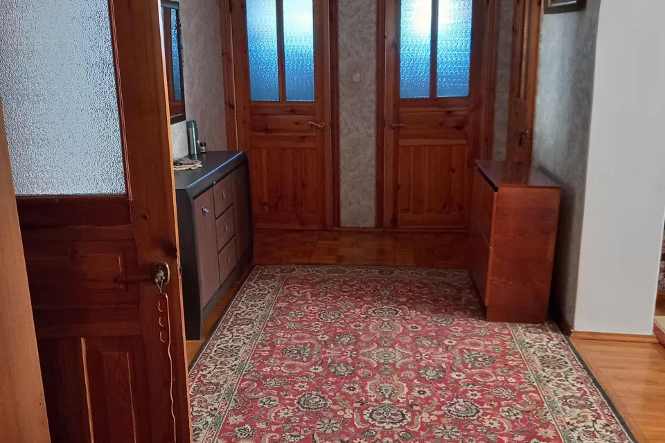 Продаётся 2-этажный дом, 185 м²