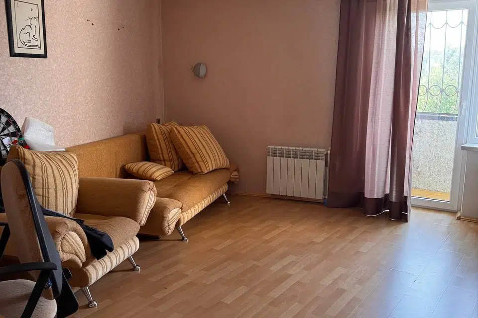 Продаётся 3-комнатная квартира, 101.4 м²