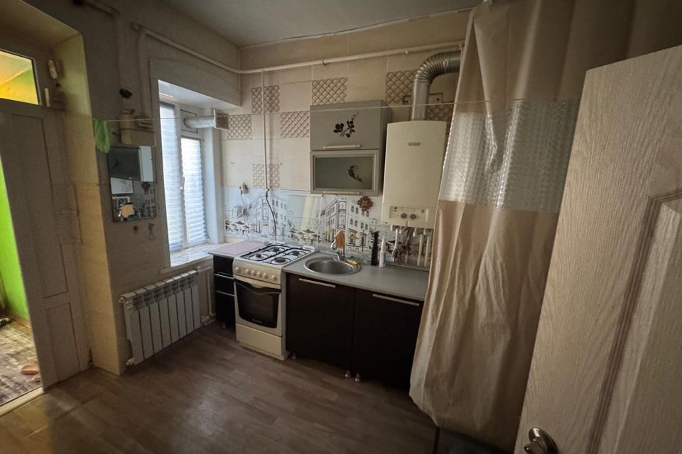 Продаётся 3-комнатная квартира, 46.6 м²