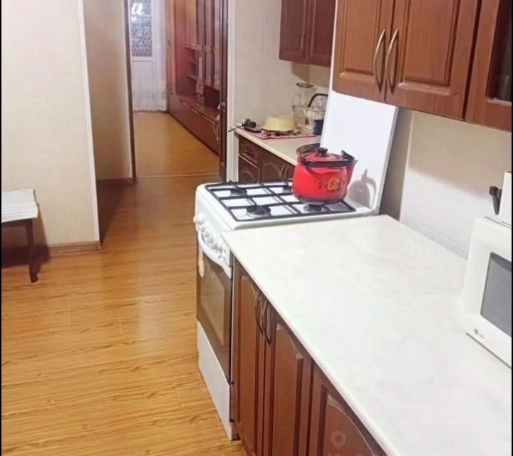 Сдаётся 2-комнатная квартира, 74 м²