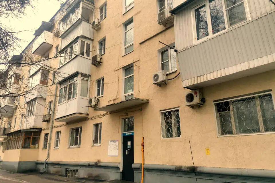 Продаётся 3-комнатная квартира, 43.1 м²