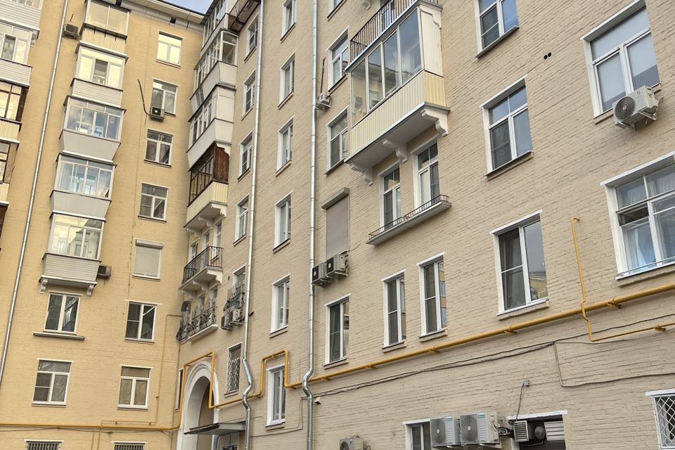 Продаётся 2-комнатная квартира, 56 м²