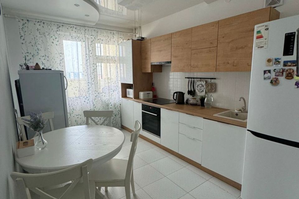 Продаётся 1-комнатная квартира, 40.6 м²