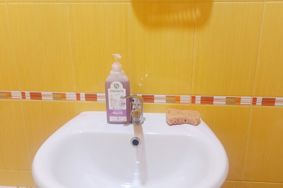 Продаётся комната в 1-комн. квартире, 18 м²