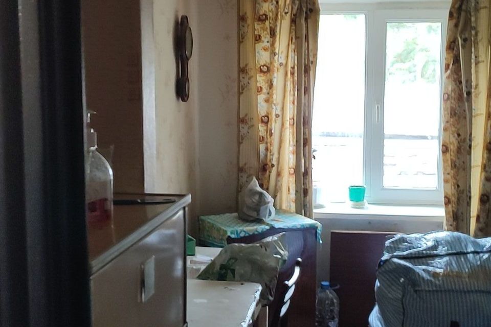 Продаётся комната в 4-комн. квартире, 9.3 м²