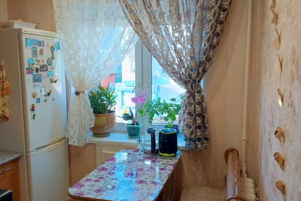 Продаётся 3-комнатная квартира, 57.4 м²