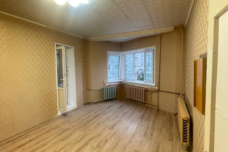 Продаётся 1-комнатная квартира, 42.3 м²