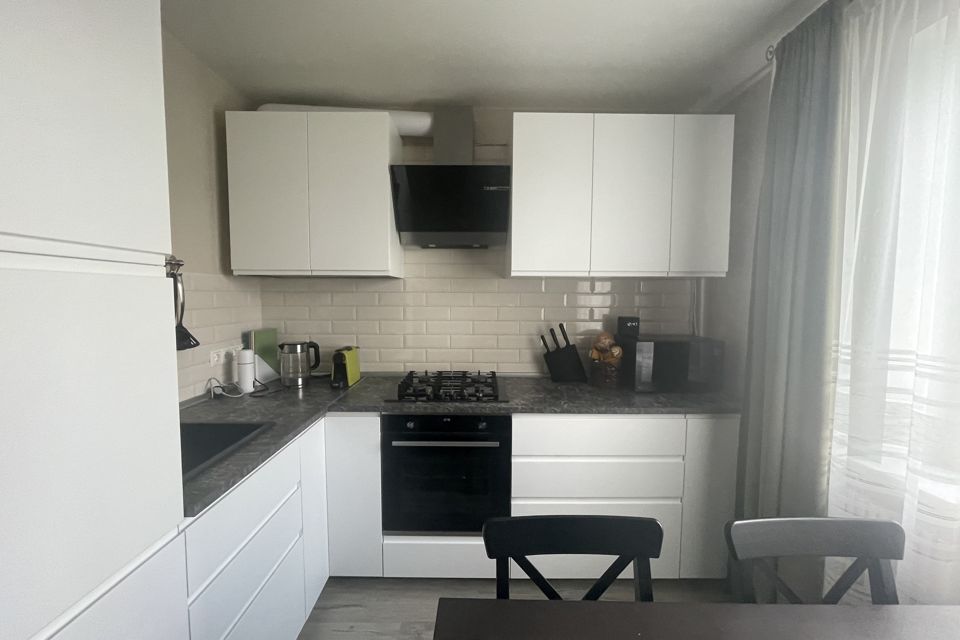 Продаётся 1-комнатная квартира, 37.7 м²