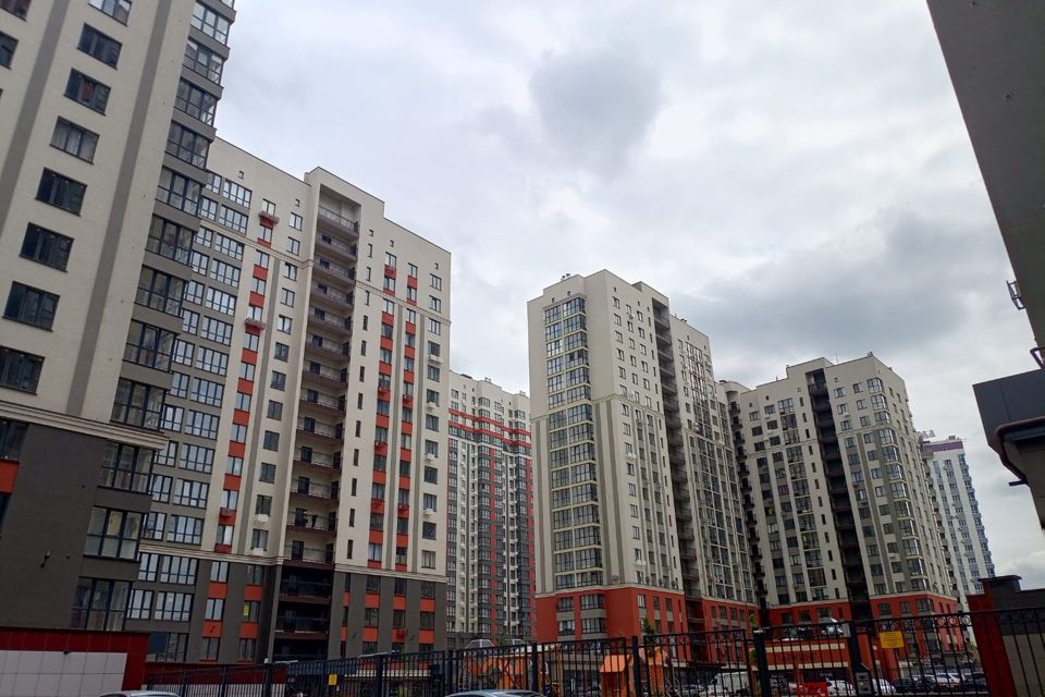 Продаётся 2-комнатная квартира, 66.2 м²