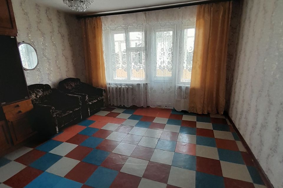 Продаётся 3-комнатная квартира, 58.1 м²