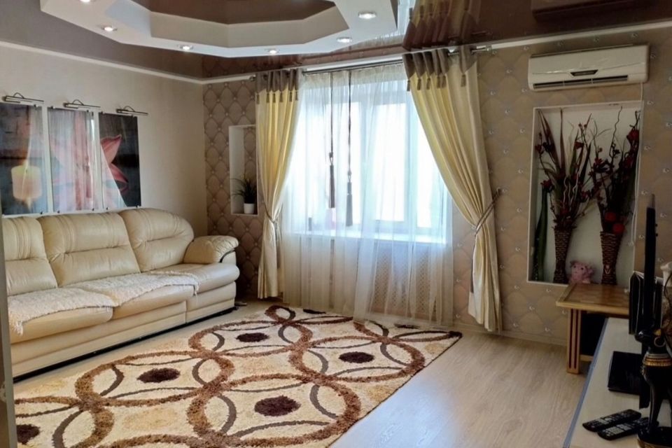 Продаётся 3-комнатная квартира, 104.9 м²