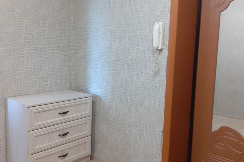 Продаётся 3-комнатная квартира, 55.5 м²