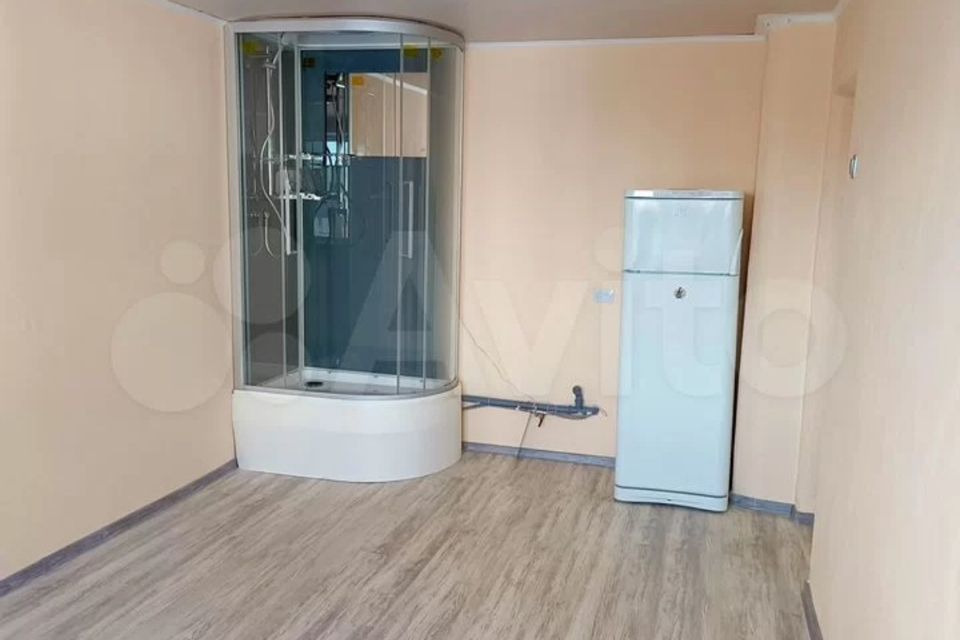 Продаётся комната в 1-комн. квартире, 18 м²