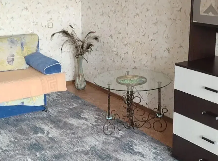 Сдаётся 2-комнатная квартира, 65 м²
