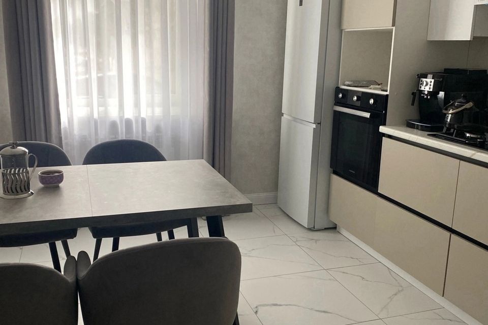 Продаётся 2-комнатная квартира, 58.6 м²