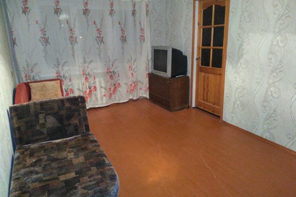 Продаётся 3-комнатная квартира, 55.9 м²