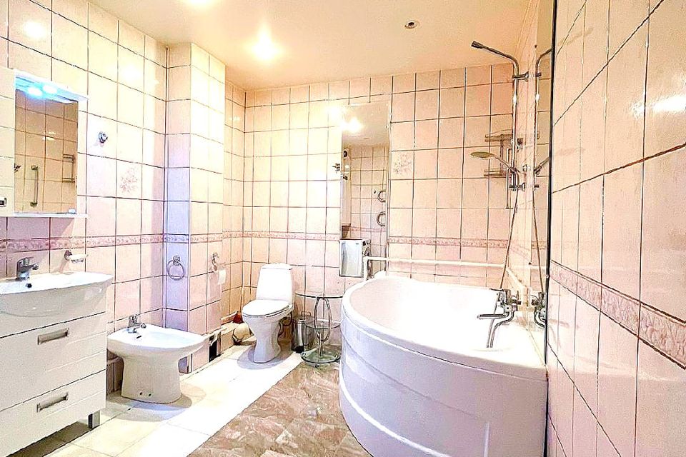 Продаётся 3-комнатная квартира, 96.1 м²