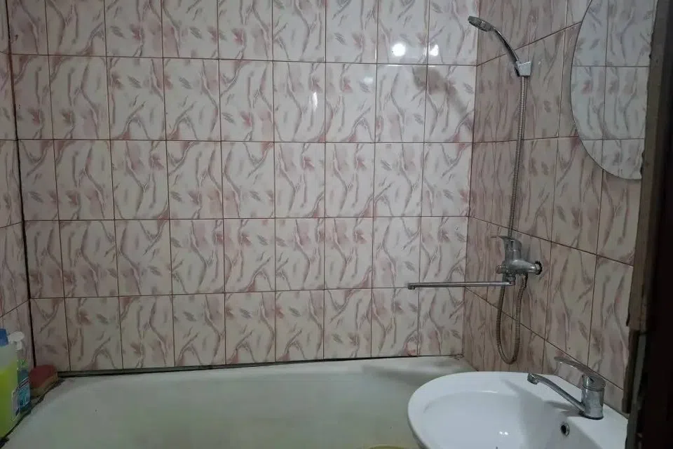 Продаётся 3-комнатная квартира, 70.4 м²