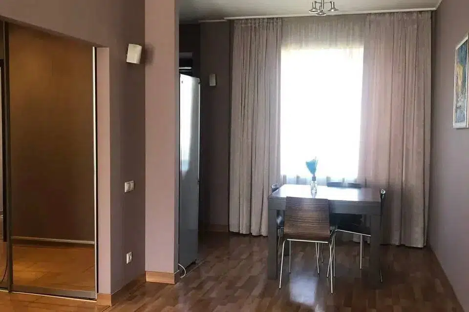 Продаётся 2-комнатная квартира, 53 м²