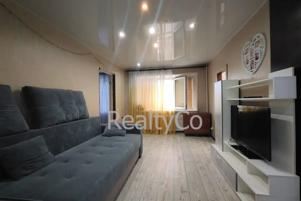 Продаётся 2-комнатная квартира, 42.8 м²