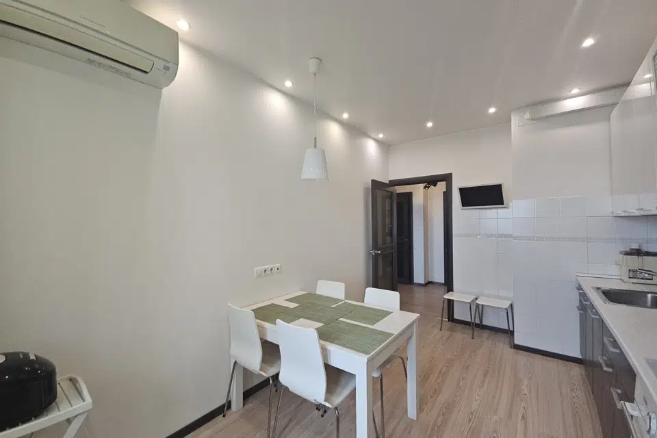 Продаётся 2-комнатная квартира, 73.1 м²