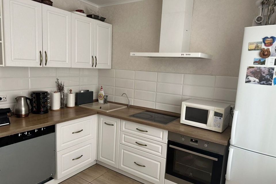 Продаётся 1-комнатная квартира, 35.7 м²