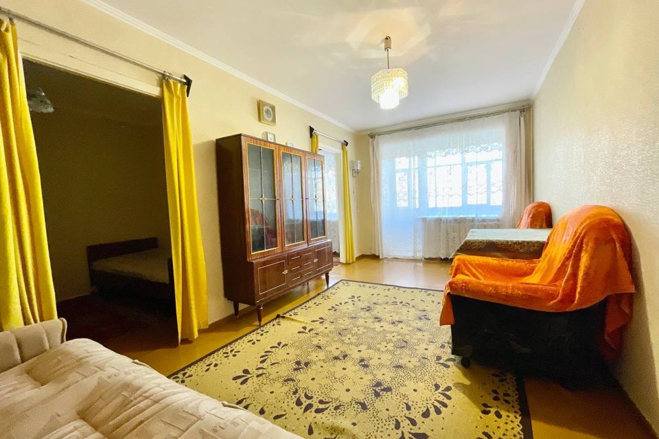 Продаётся 3-комнатная квартира, 43 м²