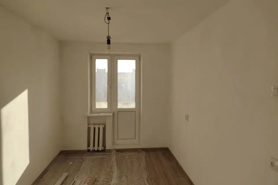 Продаётся 3-комнатная квартира, 57.3 м²
