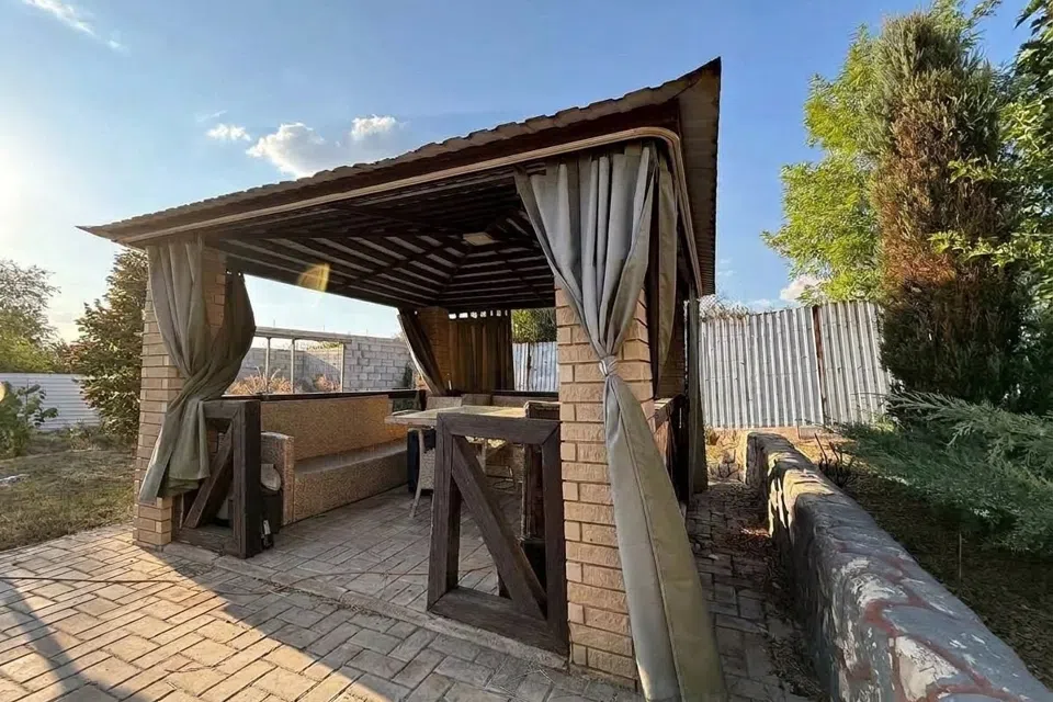 Продаётся 2-этажный дом, 375 м²