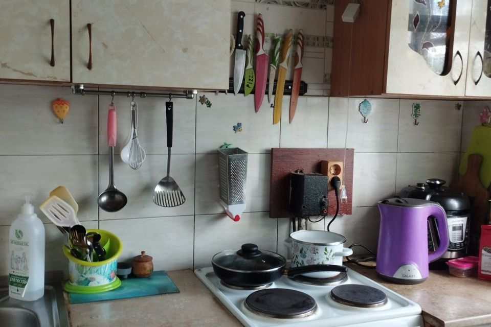 Продаётся 4-комнатная квартира, 61.2 м²