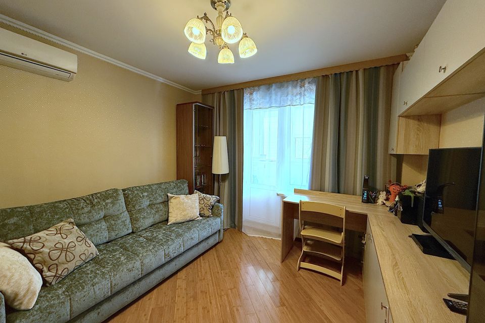 Продаётся 2-комнатная квартира, 37.8 м²