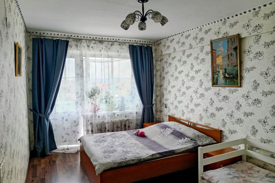 Продаётся 4-комнатная квартира, 74.7 м²