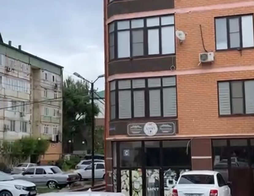 Продаётся 1-комнатная квартира, 65 м²