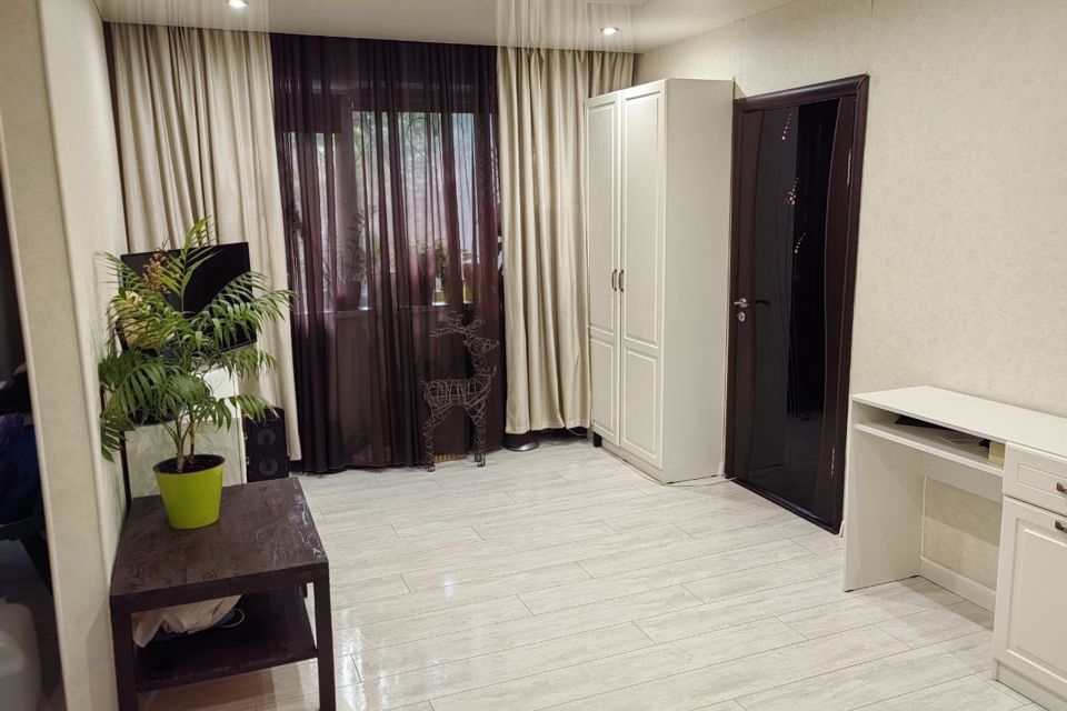 Продаётся 2-комнатная квартира, 45.7 м²