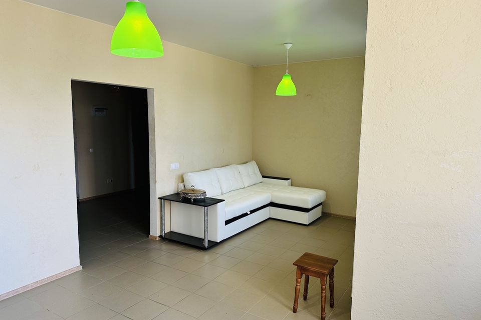 Сдаётся 2-комнатная квартира, 61.5 м²