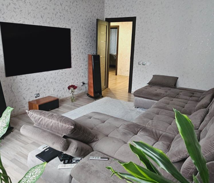 Продаётся 3-комнатная квартира, 80 м²