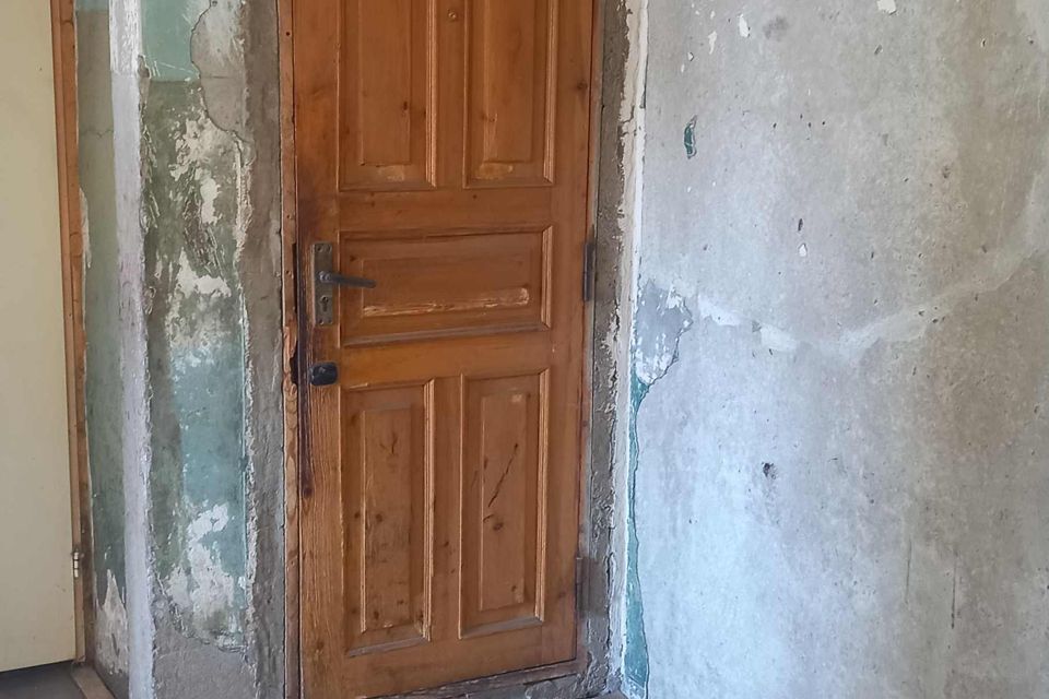 Продаётся 4-комнатная квартира, 59.6 м²