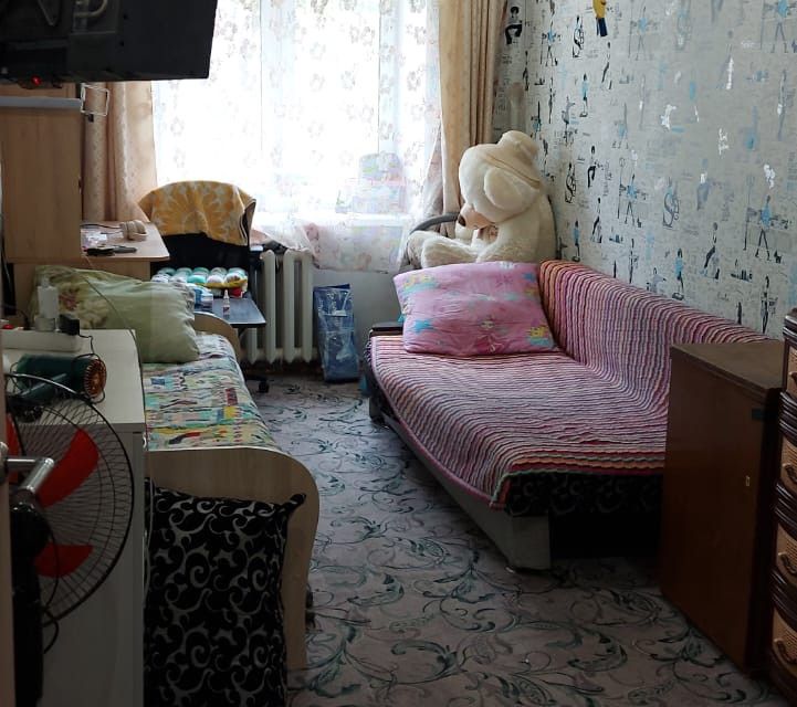 Продаётся 3-комнатная квартира, 57.5 м²