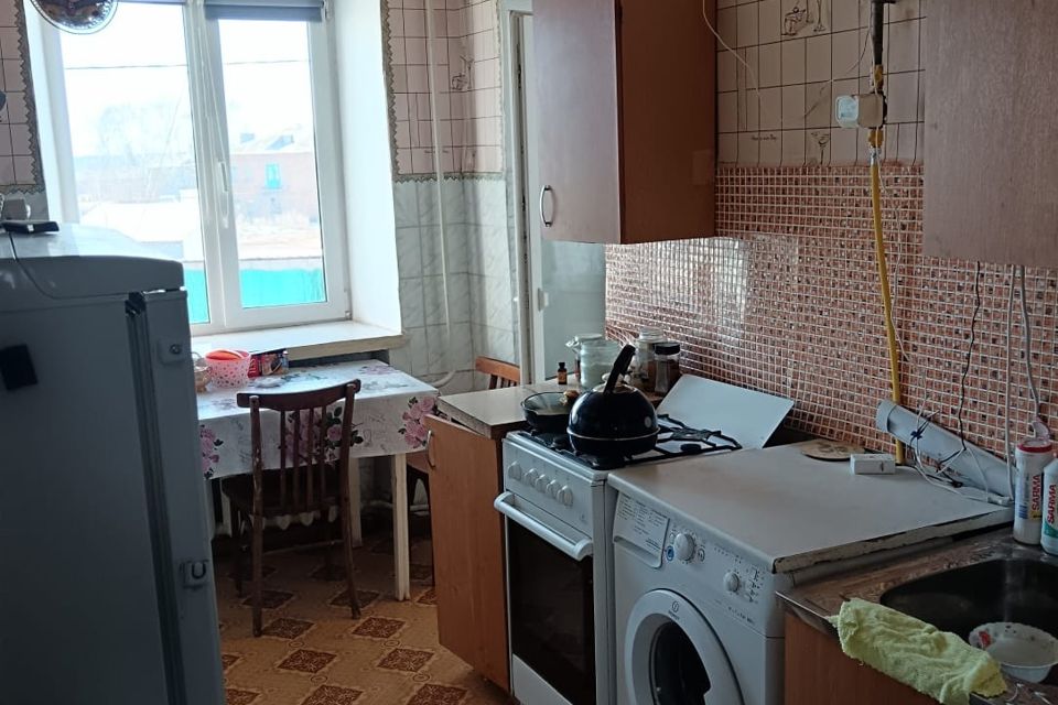 Продаётся 3-комнатная квартира, 63.7 м²