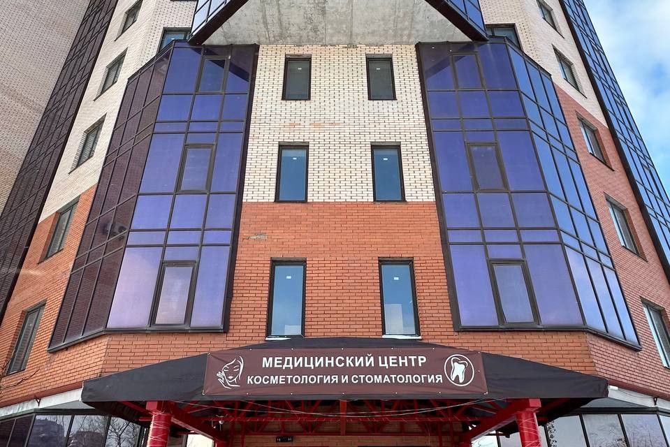 Продаётся 3-комнатная квартира, 104.8 м²