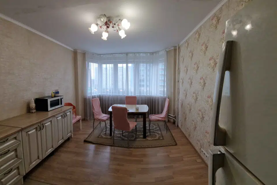 Продаётся 2-комнатная квартира, 59.5 м²