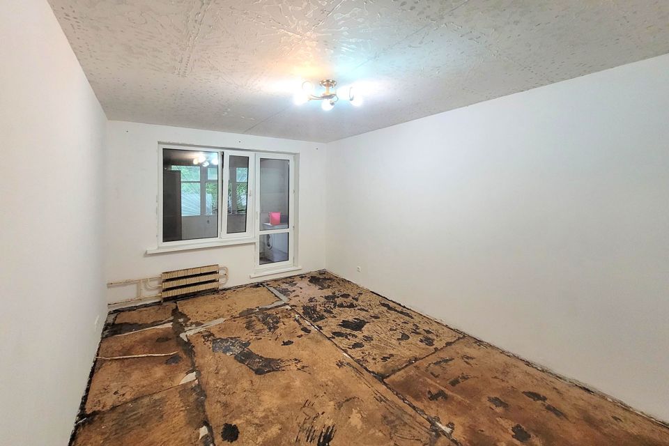 Продаётся 3-комнатная квартира, 56.8 м²